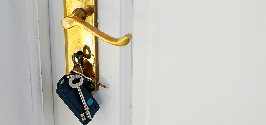 Broken Door Key Extraction in Whittier, CA